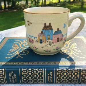 *SOLD* Stoneware Farmhouse Mug 🌸